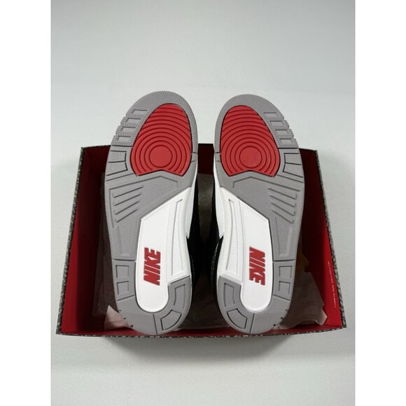 New Men’s Size 9.5 - Jordan 3 Retro OG Mid Black Cement 854262 001 main image 9